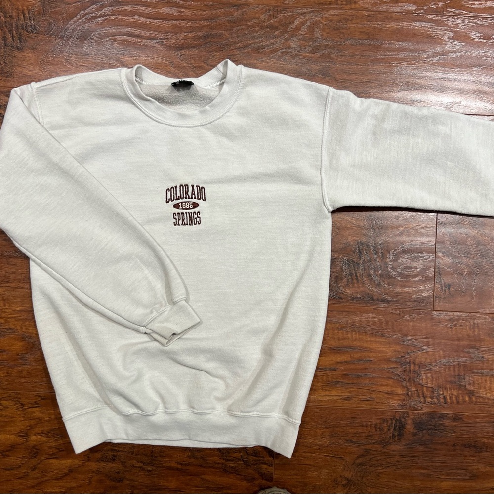 Pacsun - White BDG Colorado Springs sweatshirt #coloradosprings